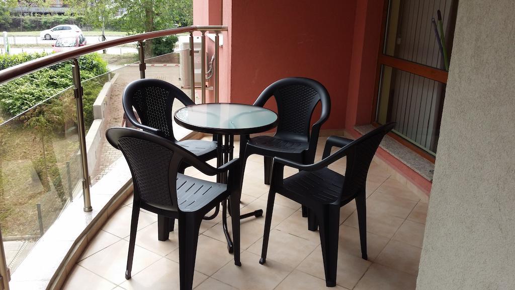 Black Sea Brееze Apartment Varna Extérieur photo