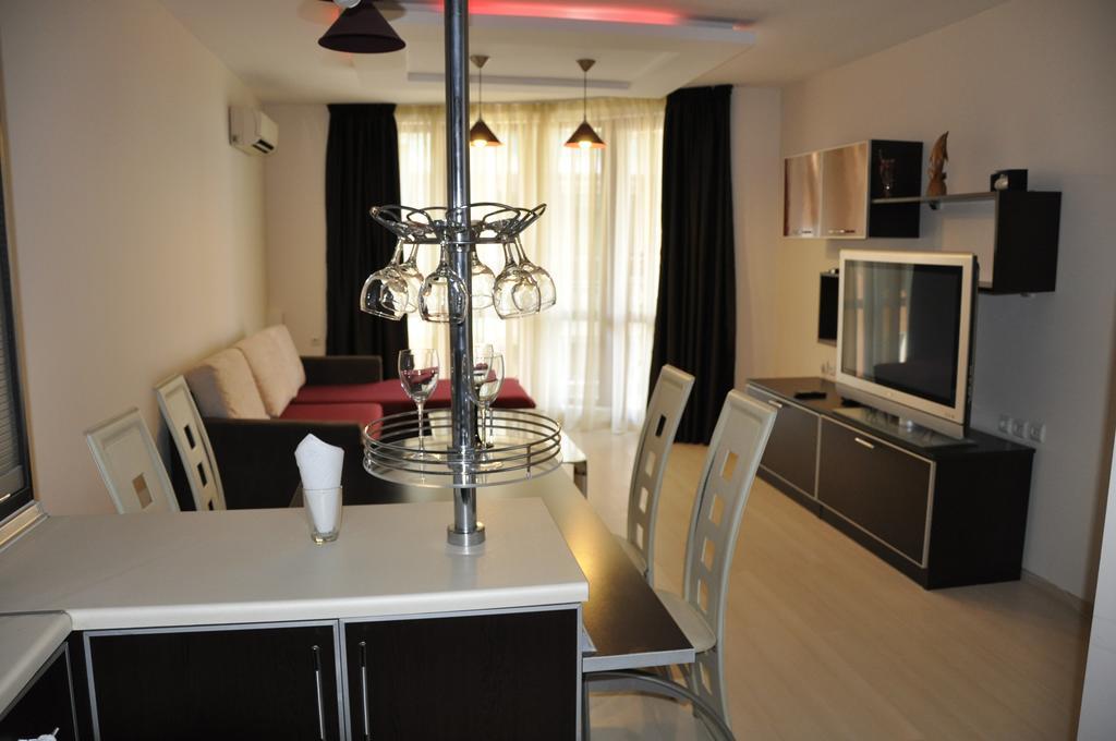 Black Sea Brееze Apartment Varna Extérieur photo